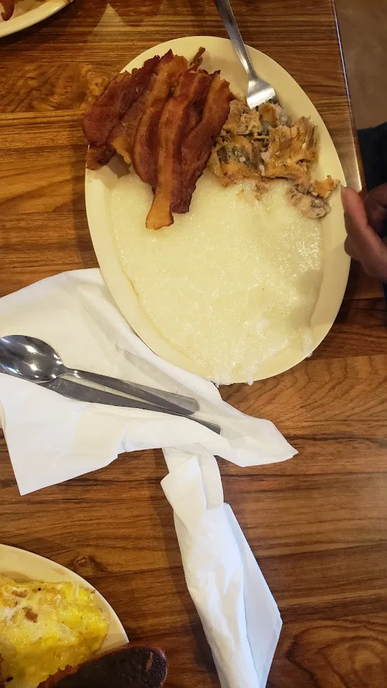 Grits Bacon Veggie Omelette