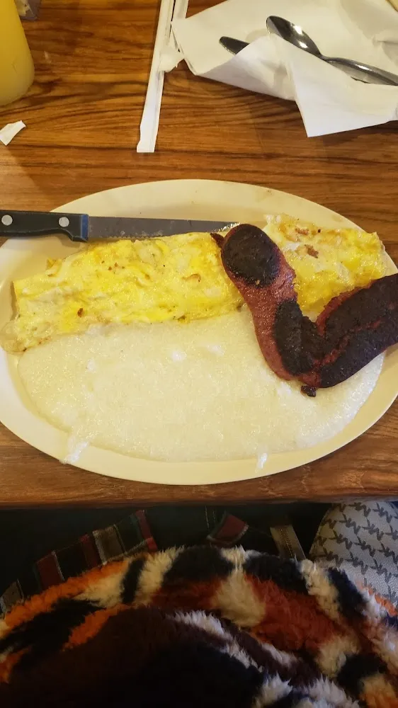 Veggie Omelette with Grits and Smoked Sausage